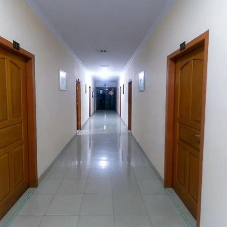 Reddoorz Plus Near Wtc Batanghari Mall Tanjungjohor Dış mekan fotoğraf