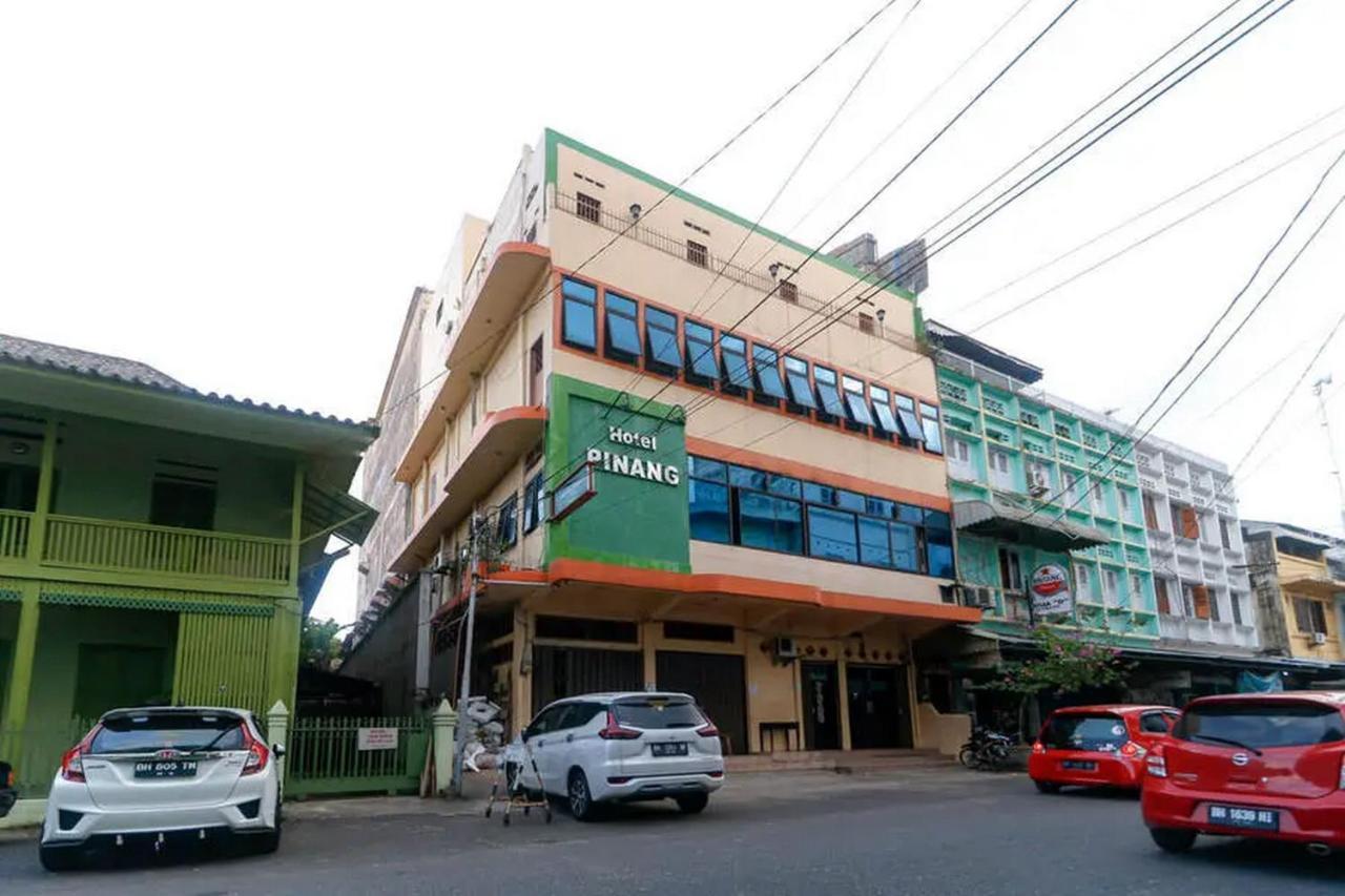 Reddoorz Plus Near Wtc Batanghari Mall Tanjungjohor Dış mekan fotoğraf